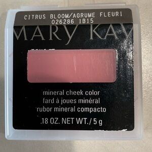 Mary Kay Mineral Cheek Color. Citrus Bloom/Agrume,  NEW IN PACKAGE.